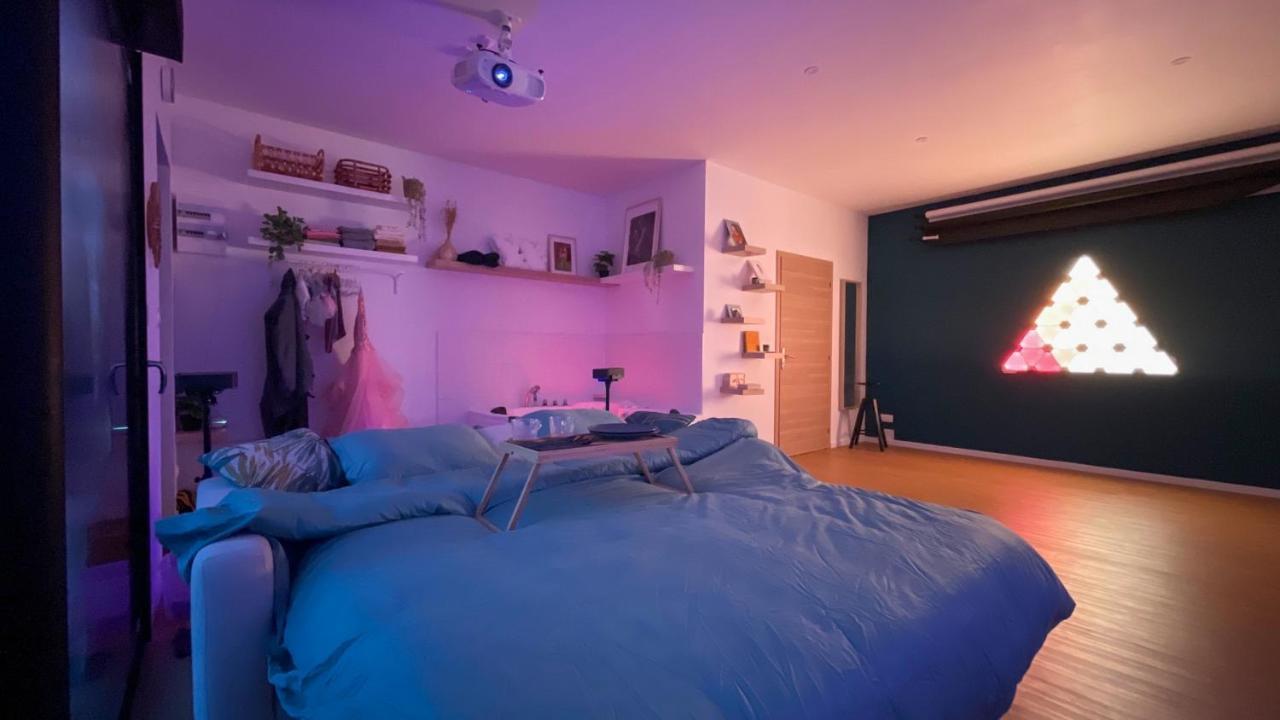 Capsule Nature & Photos - Jacuzzi - Netflix & Home Cinema - Ps5 & Jeu Thun-Saint-Martin Bagian luar foto