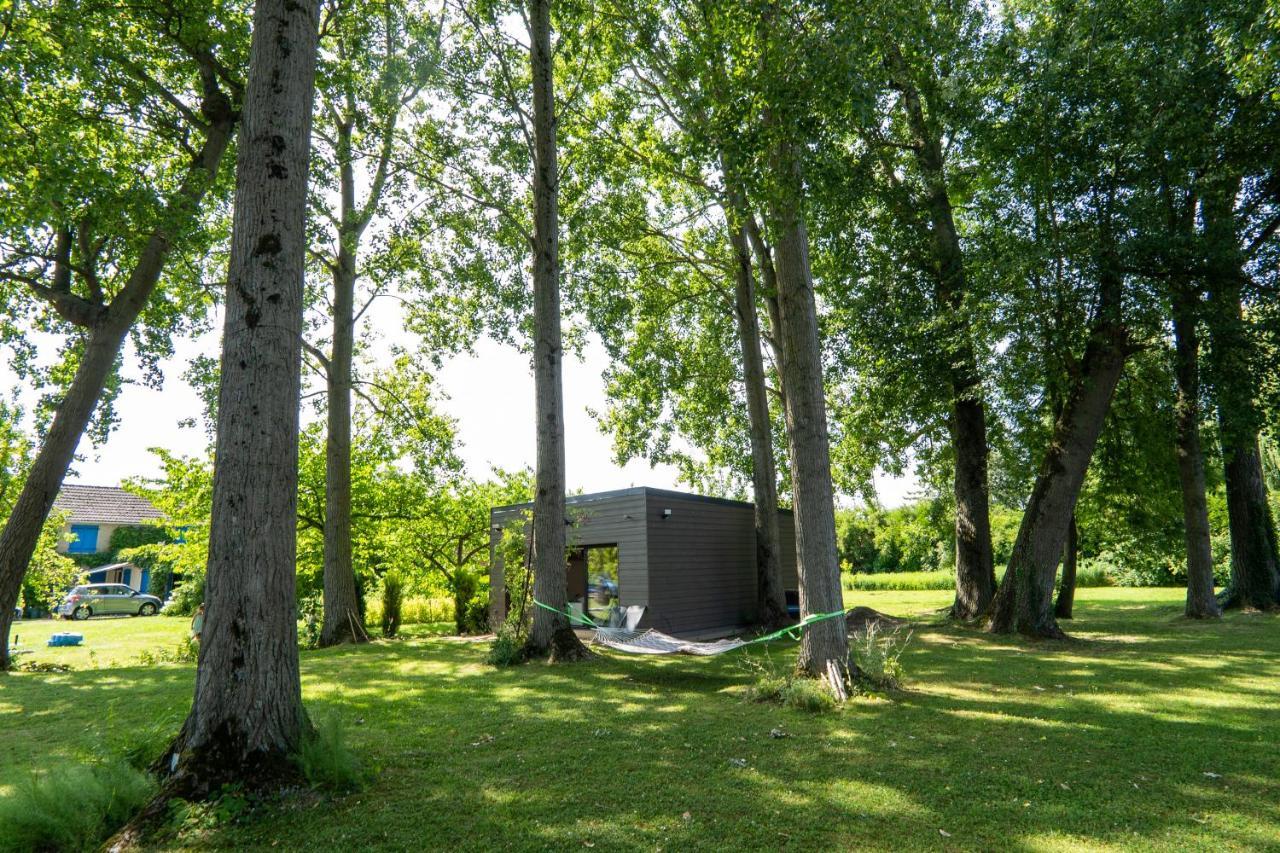 Capsule Nature & Photos - Jacuzzi - Netflix & Home Cinema - Ps5 & Jeu Thun-Saint-Martin Bagian luar foto